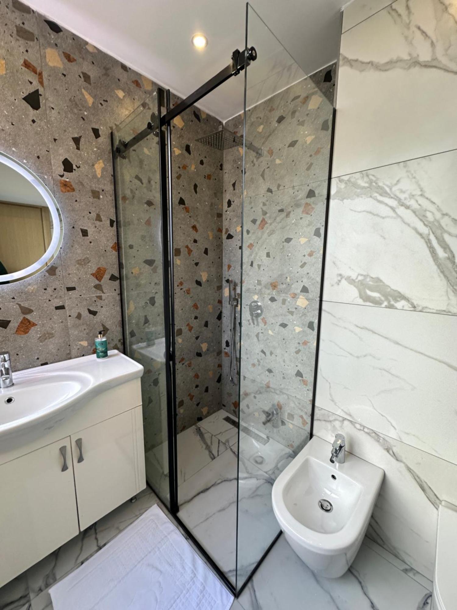 Xhimi'S Seaside Apartments Durrës Eksteriør billede