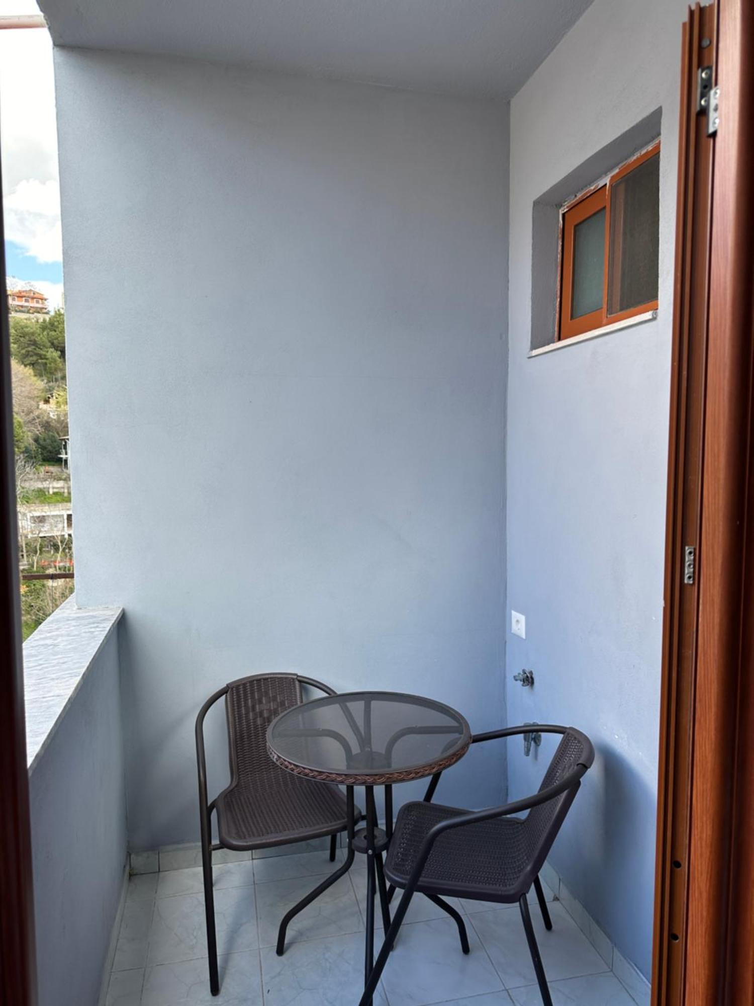 Xhimi'S Seaside Apartments Durrës Eksteriør billede